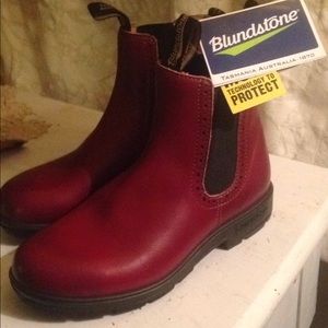Women's High top Blundstone boots 7.5